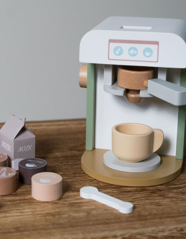 Dan Toy - Playful Wood - Coffee Machine