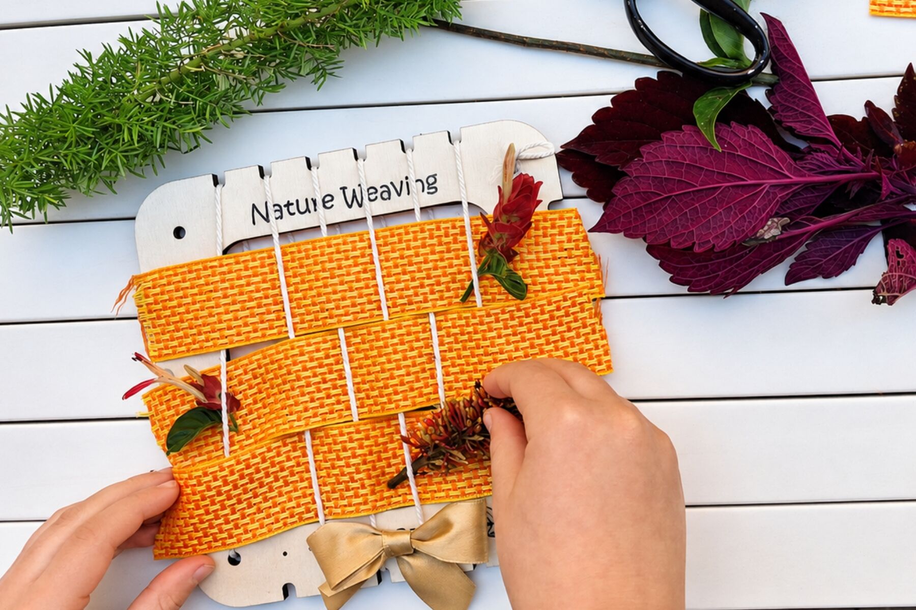 Nature Weaving Shapes Create w/ Flowers & Leaves - Eleganter