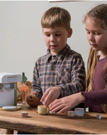 Dan Toy - Playful Wood - Coffee Machine