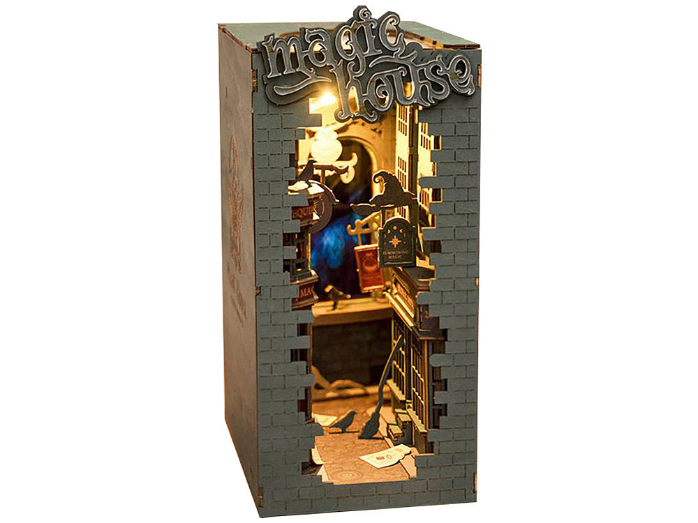 DIY Book Nook & Wonderland Magic House - Rolife