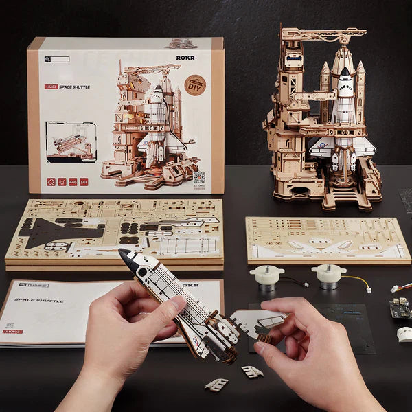Mechanical Models Space Shuttle ROKR - Games Wholesale
